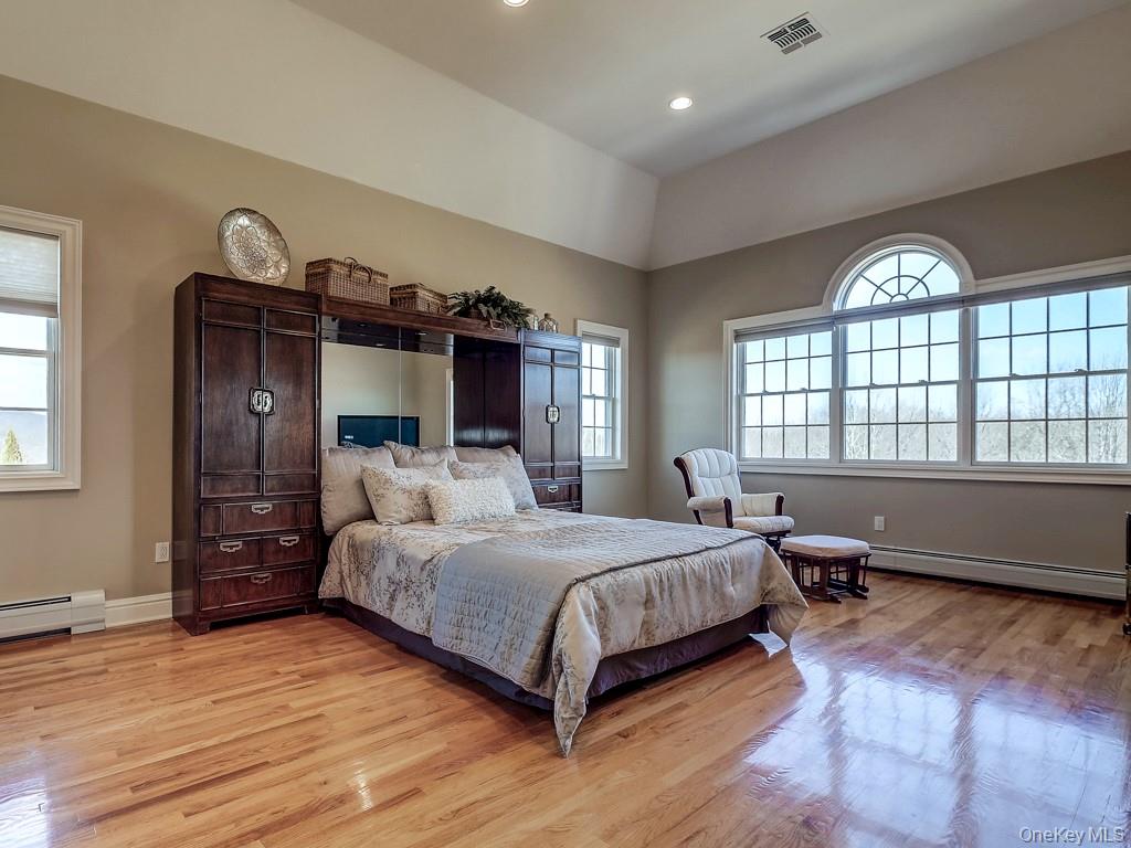 17 Constitution Court