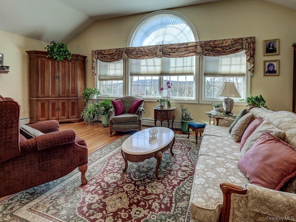 17 Constitution Court