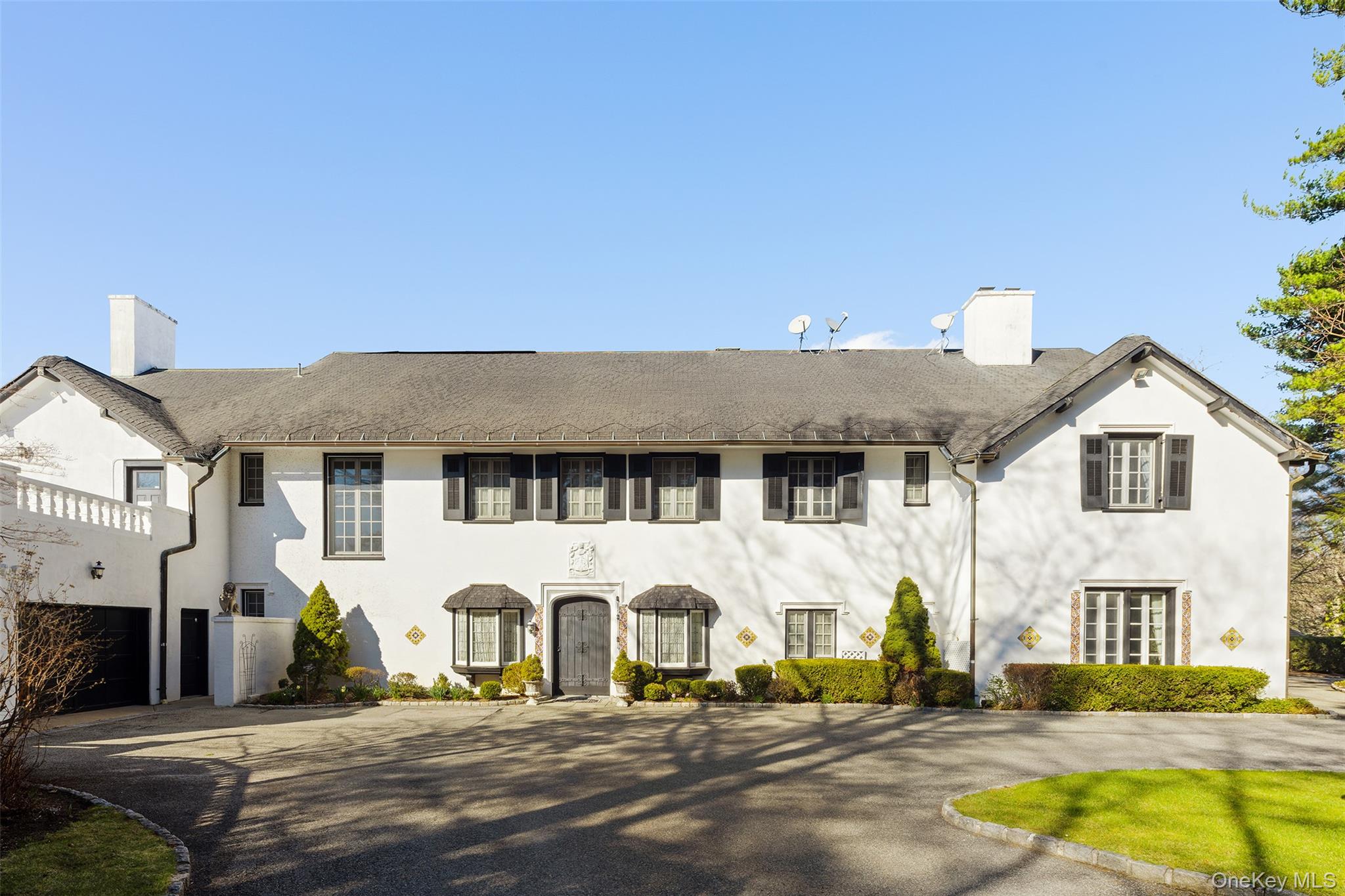 225 E Lake Road
