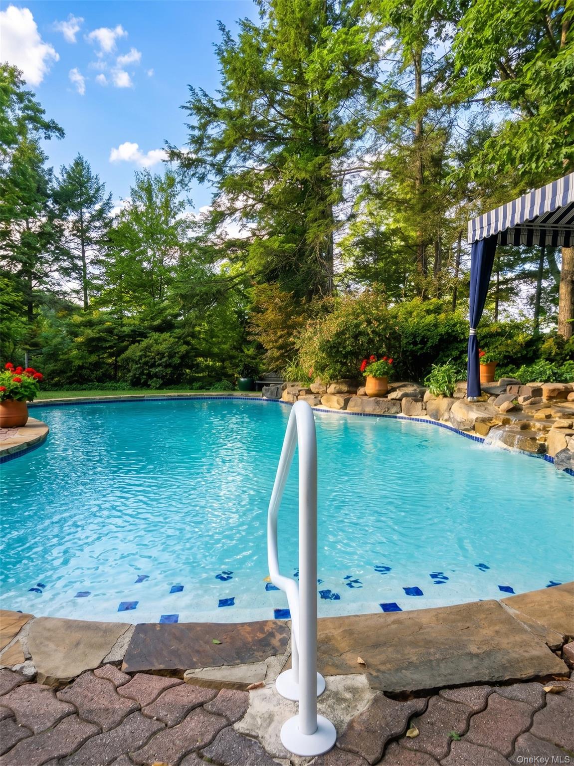 225 E Lake Road