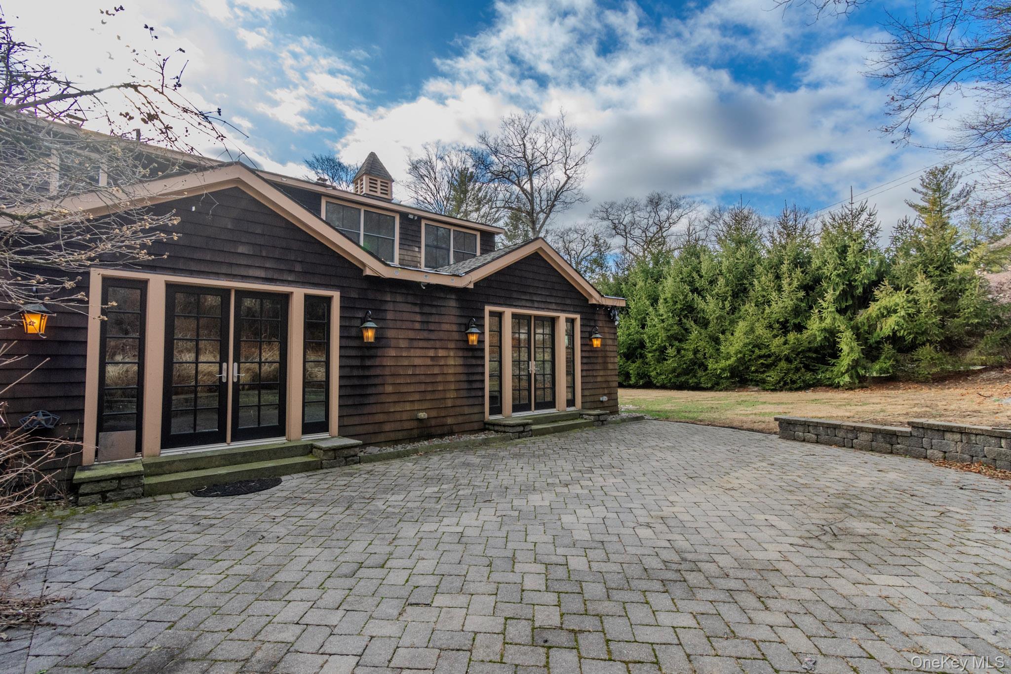 54 E Lake Stable Road