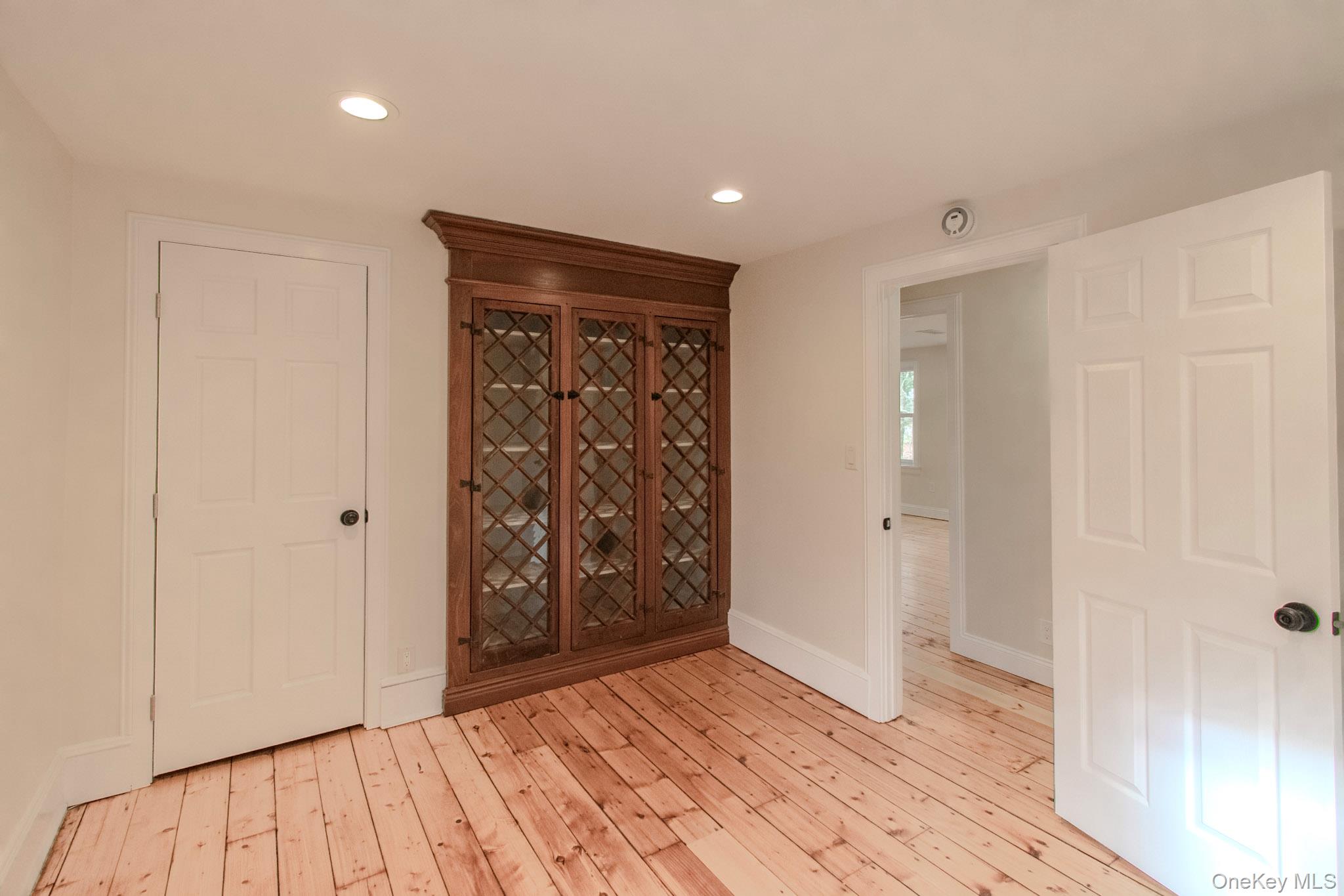 54 E Lake Stable Road