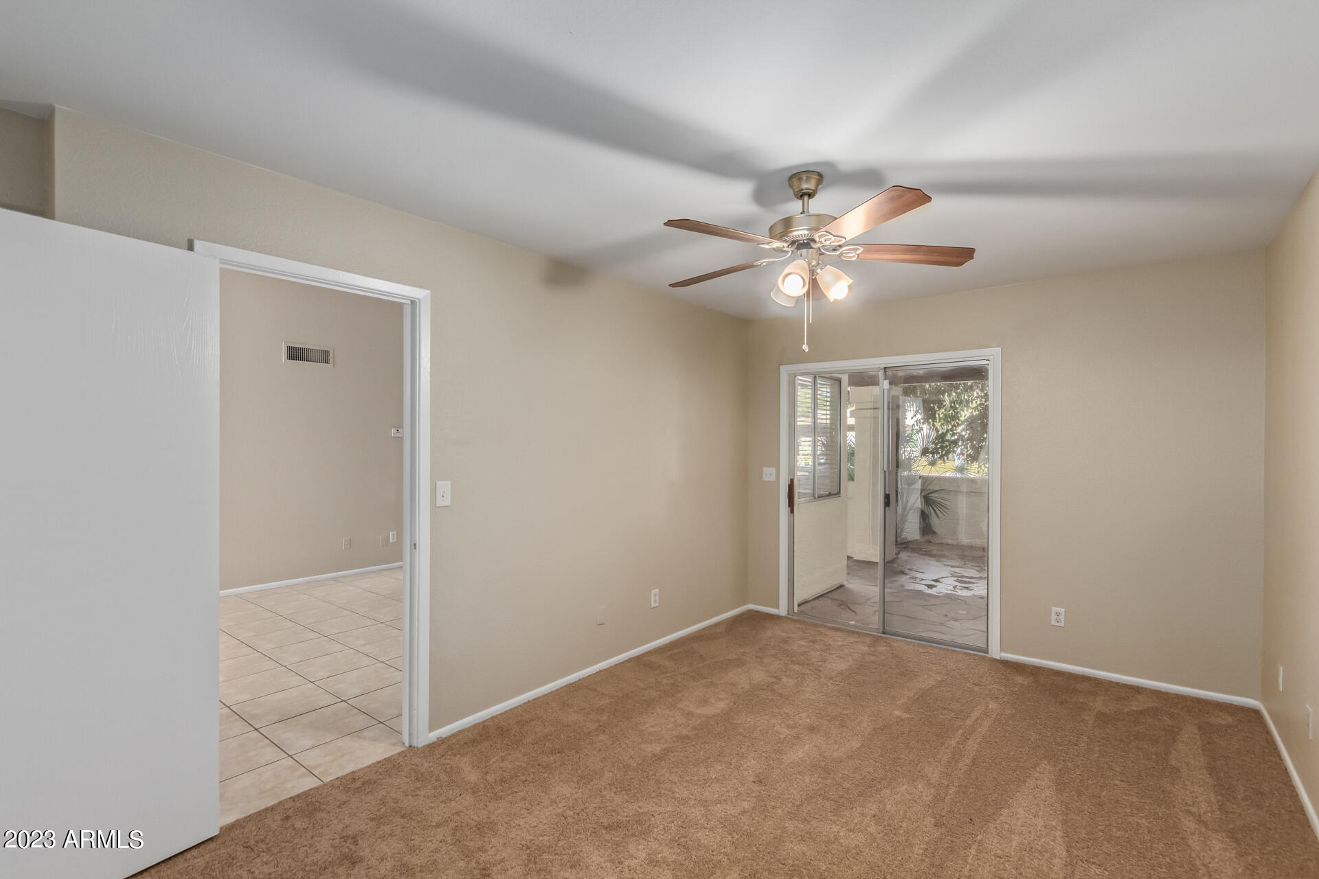 5136 E Evergreen Street, 1135