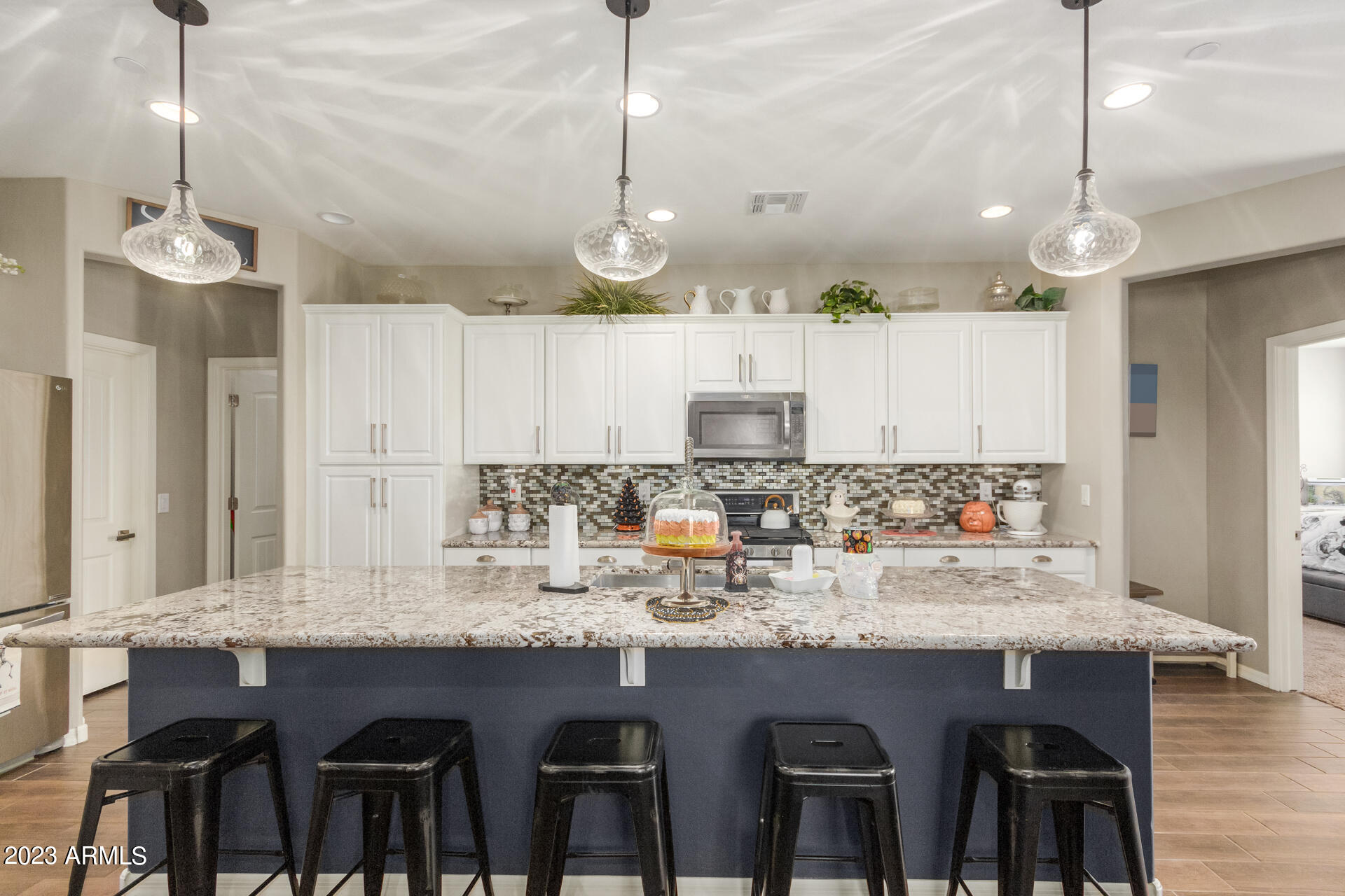 21293 W GRANADA Road