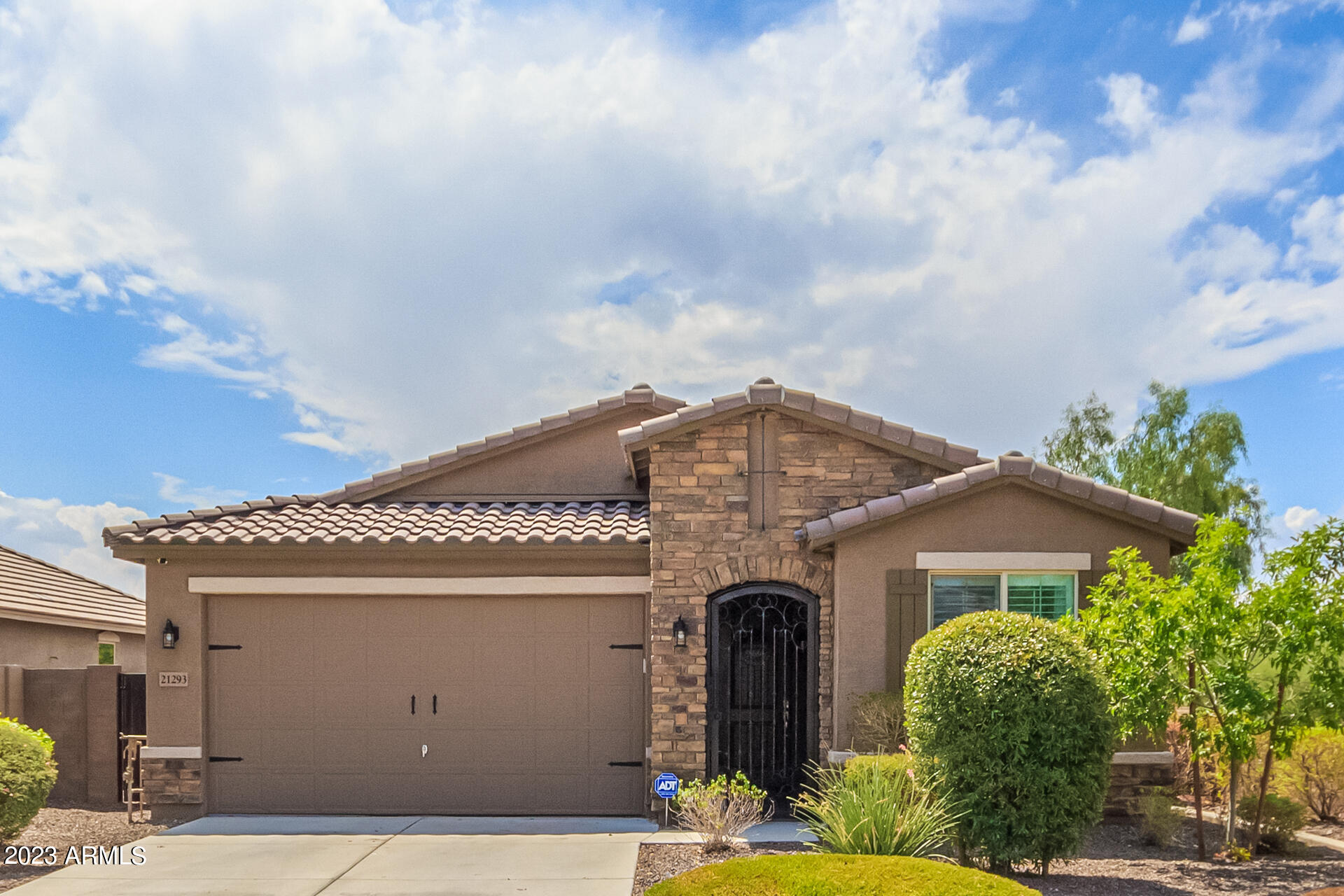 21293 W GRANADA Road