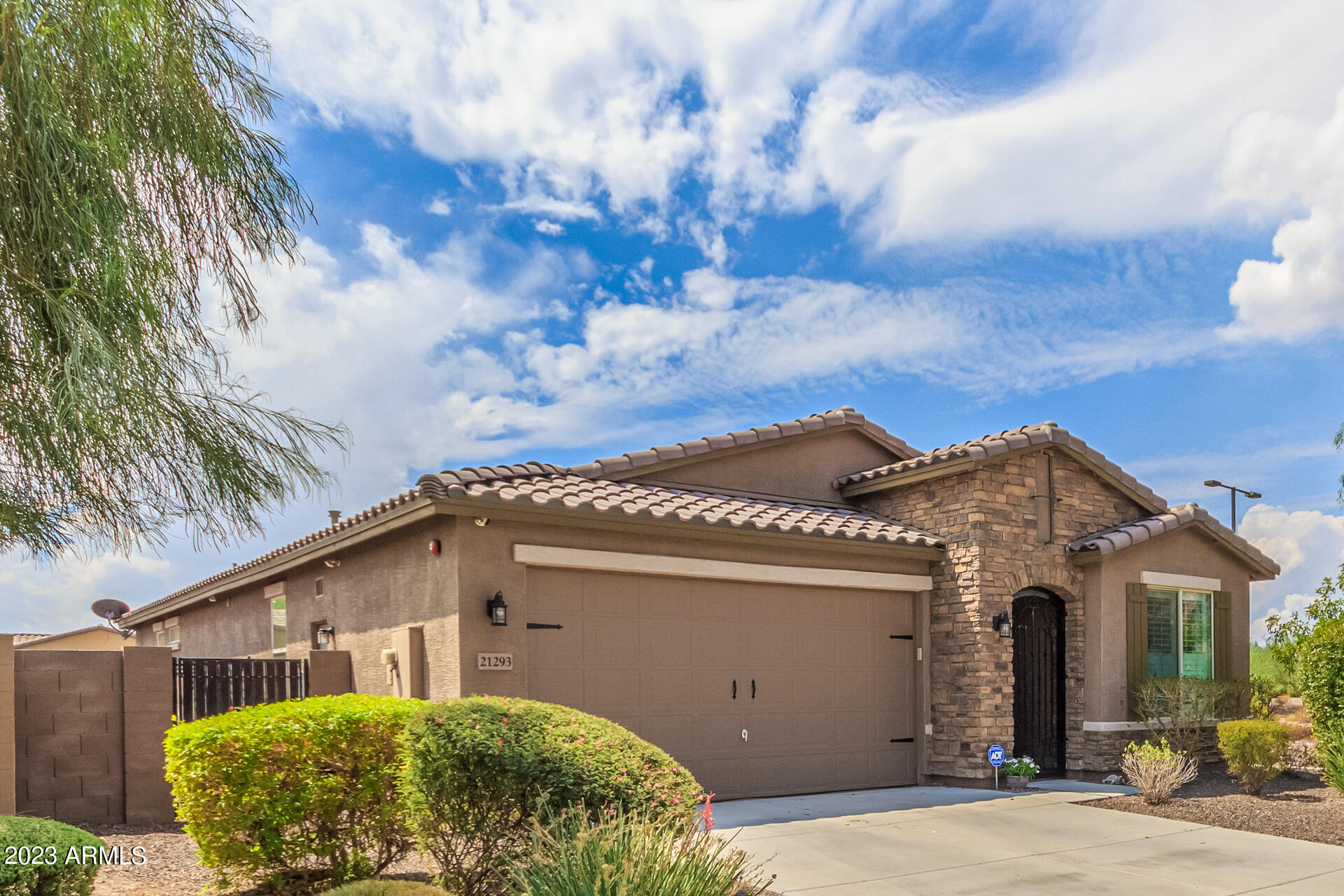 21293 W GRANADA Road