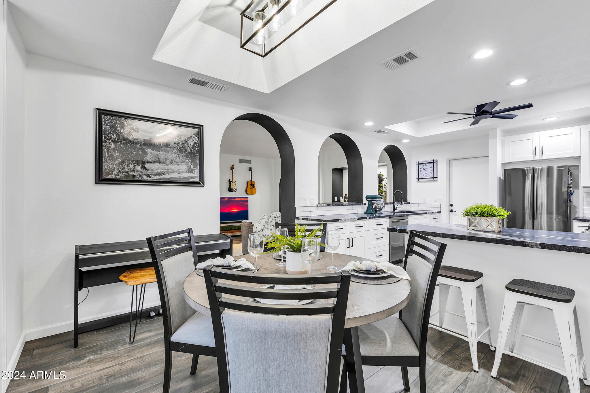 1610 N STAPLEY Drive, 111