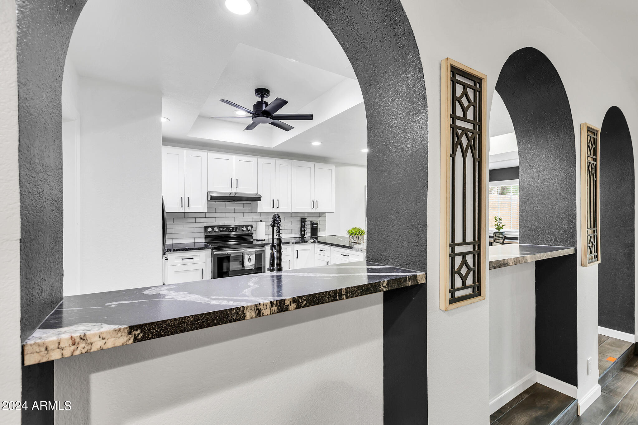 1610 N STAPLEY Drive, 111