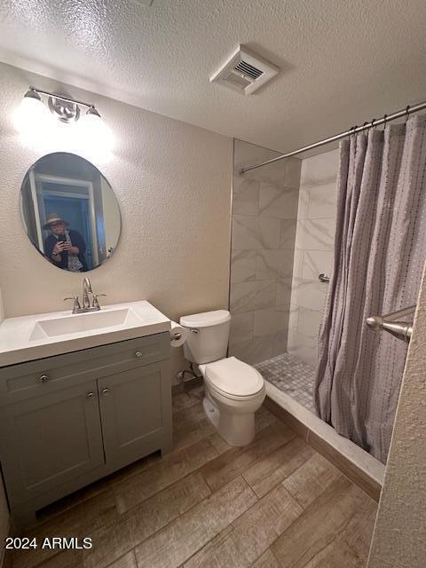 2353 E Betty Elyse Lane