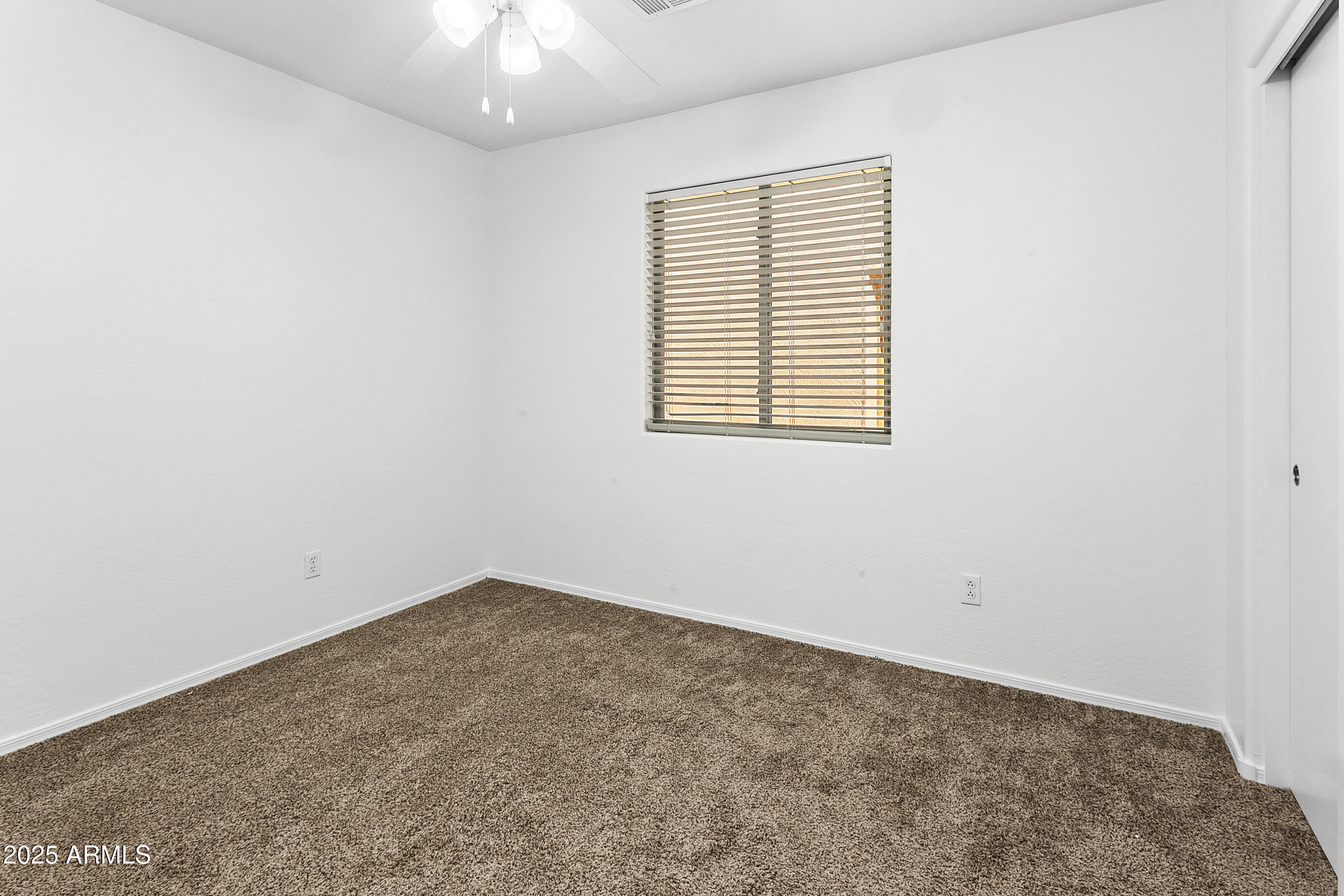 41176 N CAMBRIA Drive