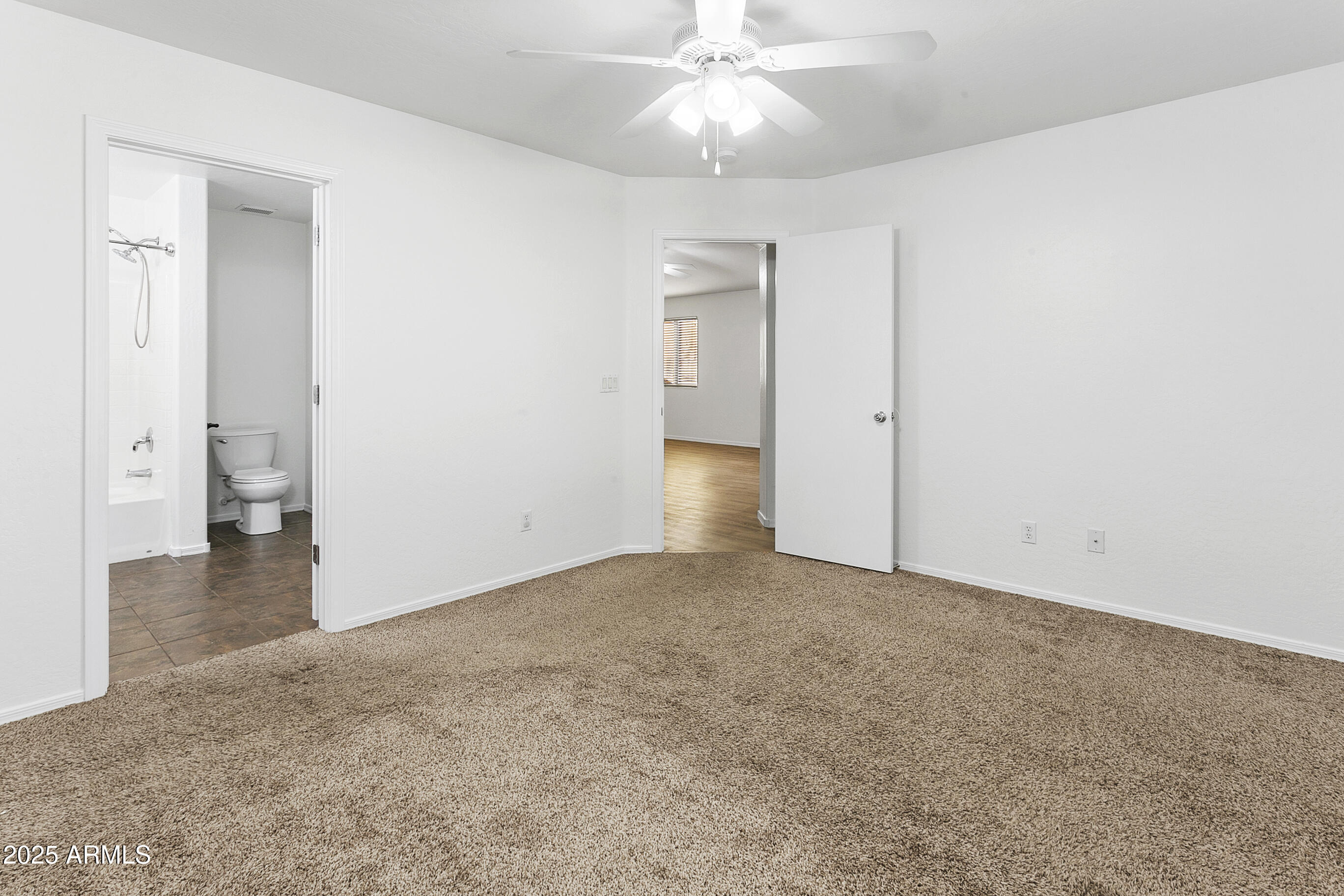 41176 N CAMBRIA Drive