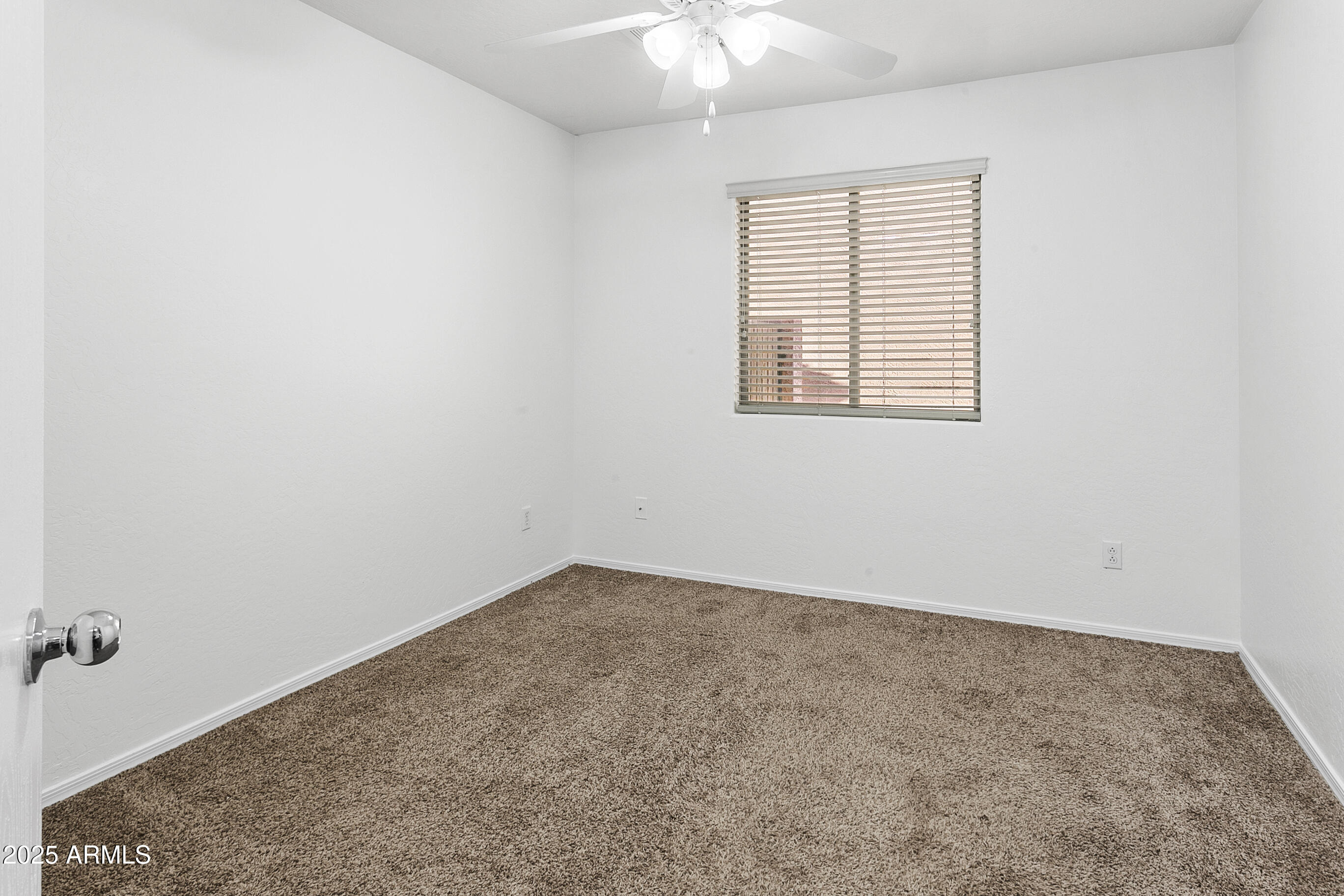41176 N CAMBRIA Drive