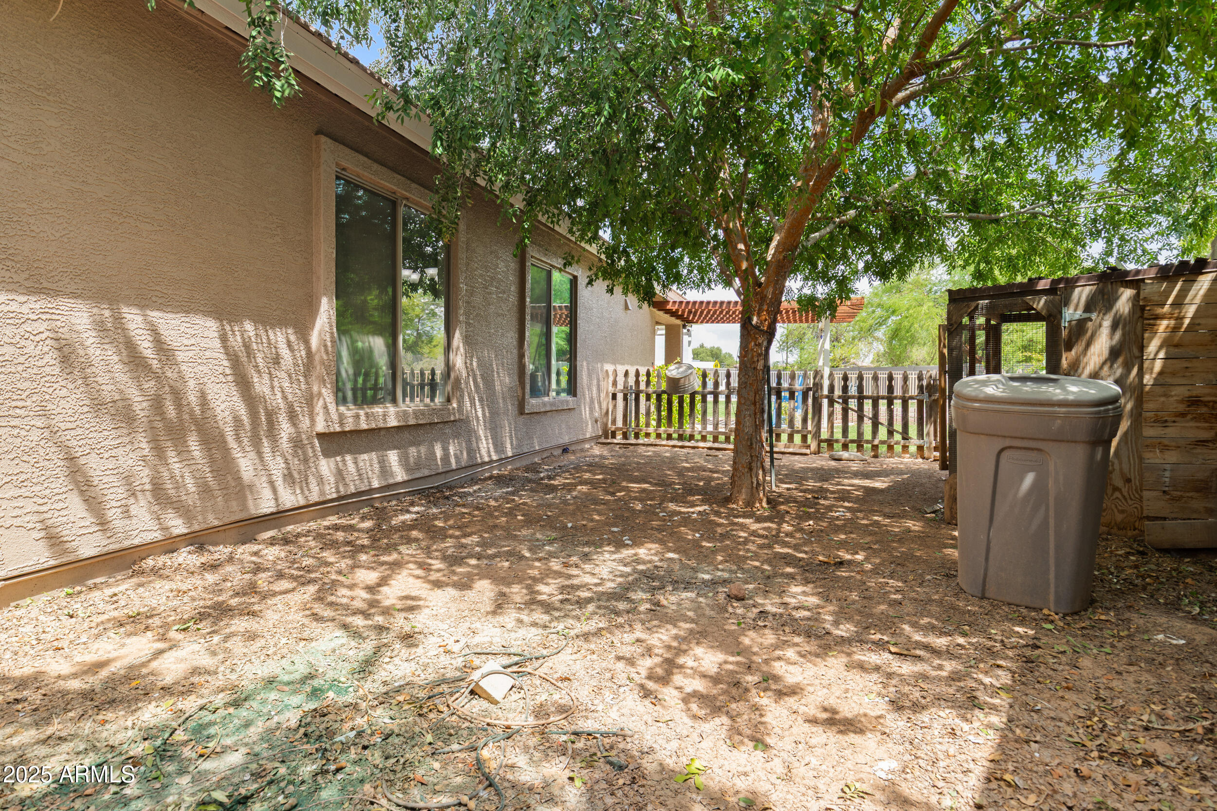 2833 S MARTINGALE Road