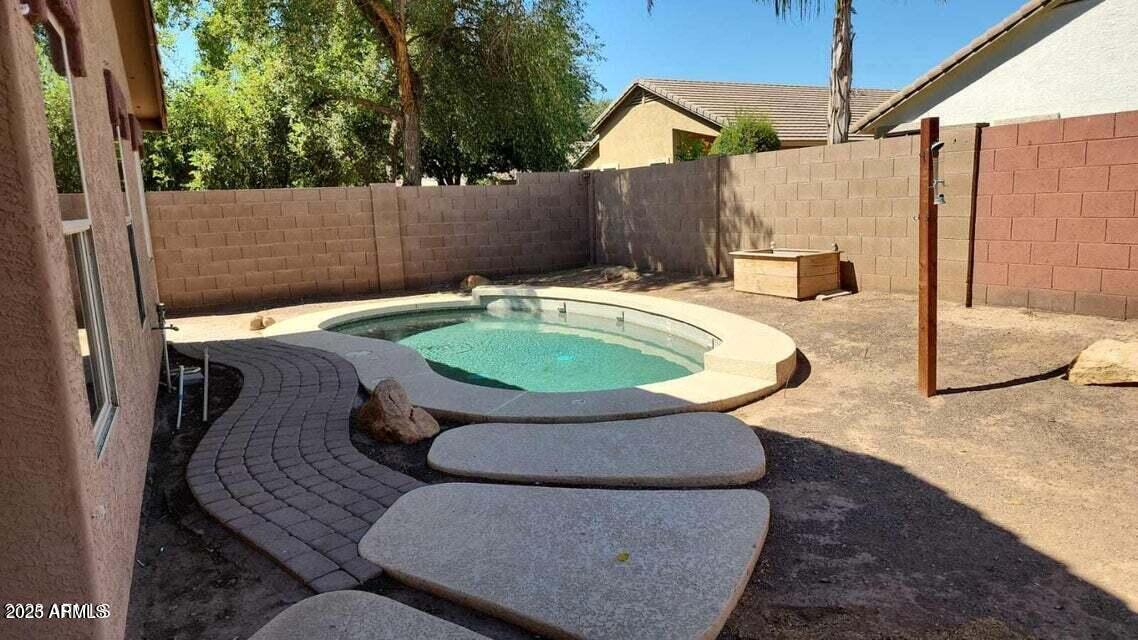 4886 E THUNDERBIRD Drive