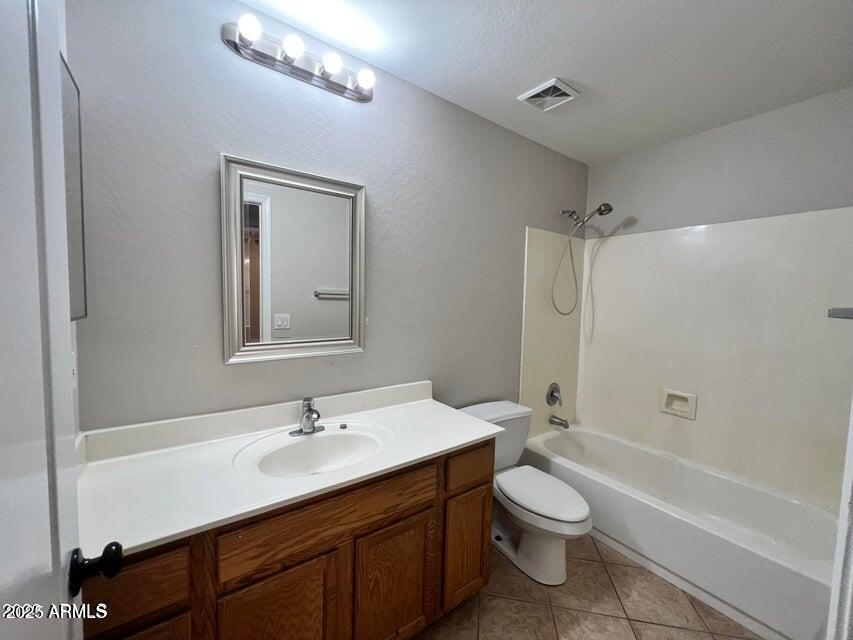 4886 E THUNDERBIRD Drive