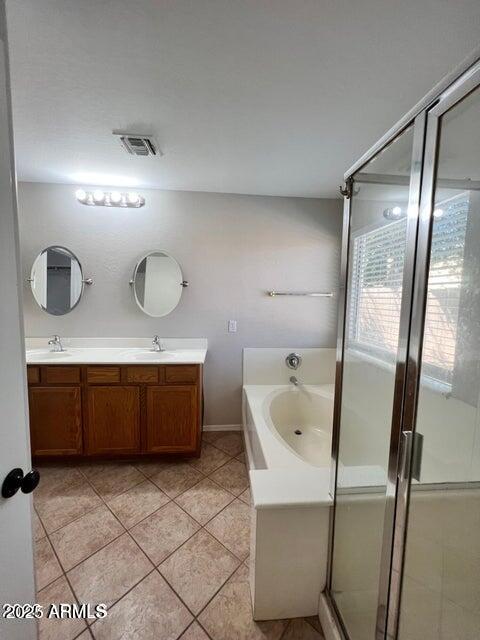 4886 E THUNDERBIRD Drive
