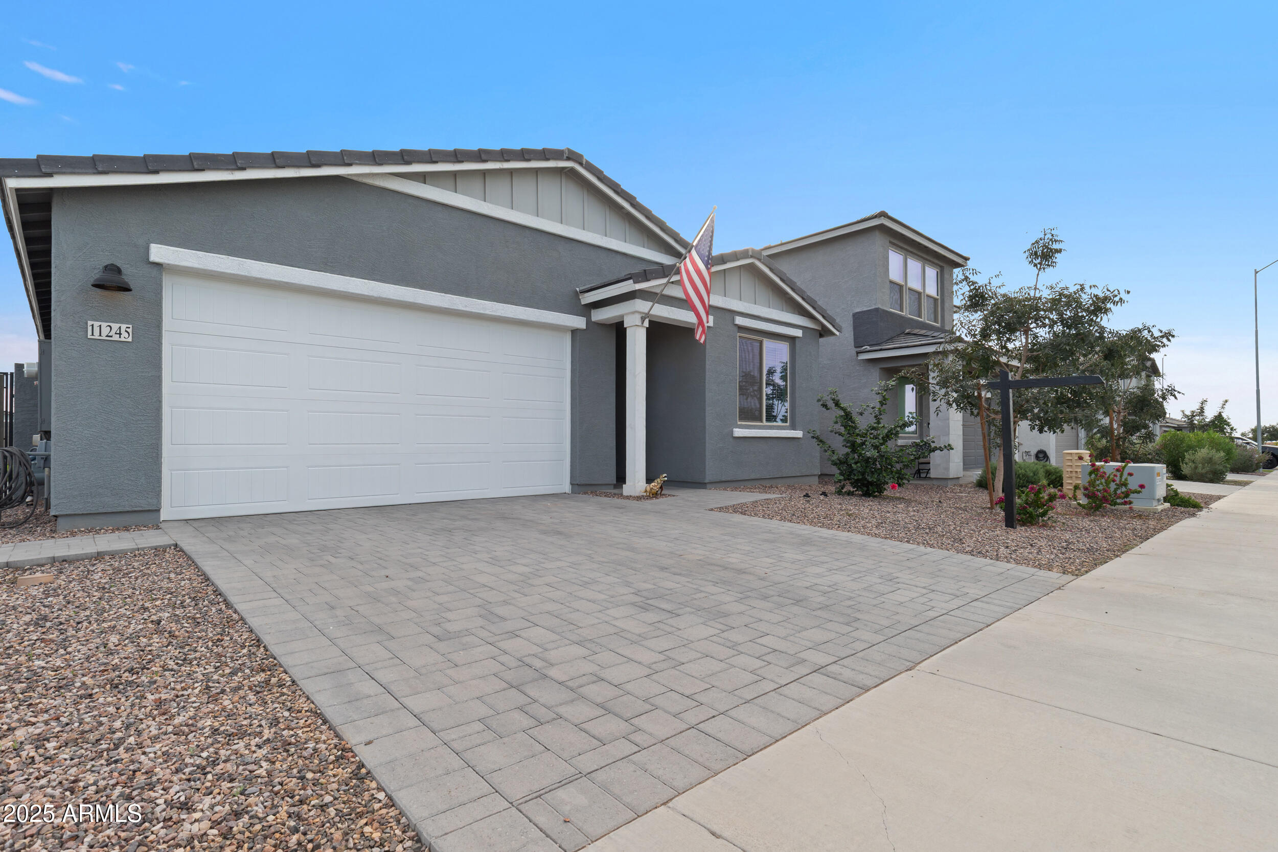 11245 E UPTON Avenue