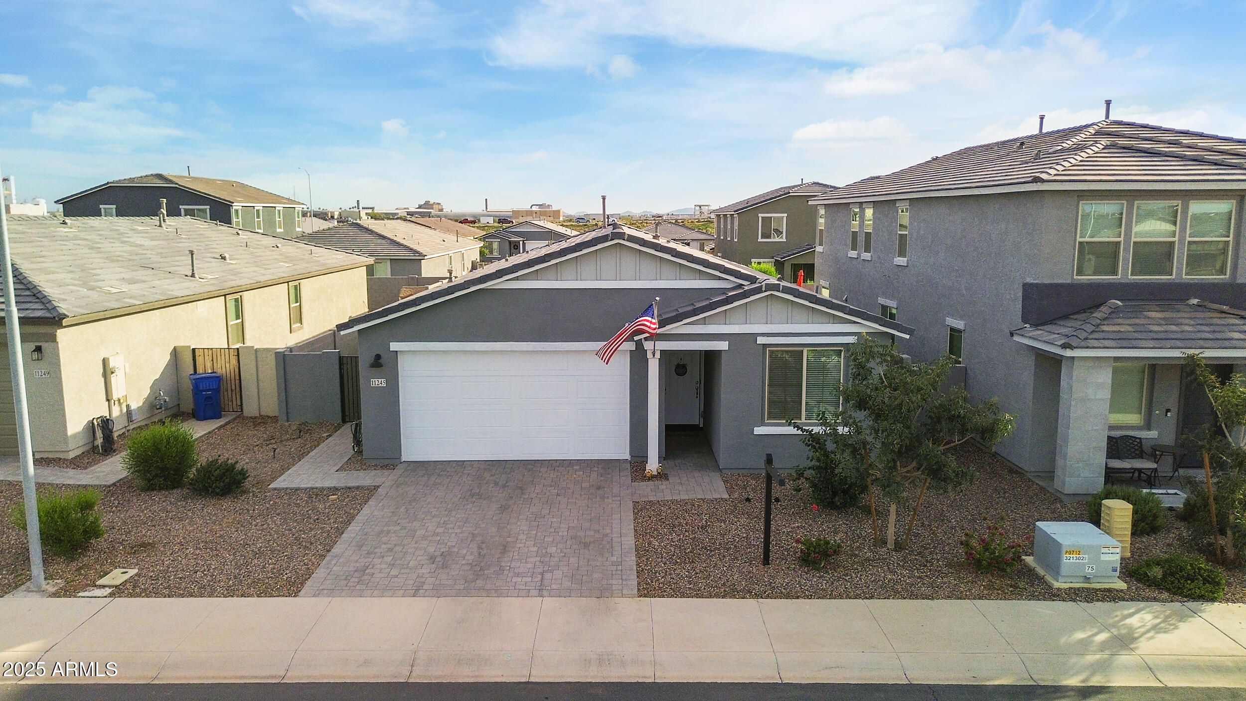 11245 E UPTON Avenue