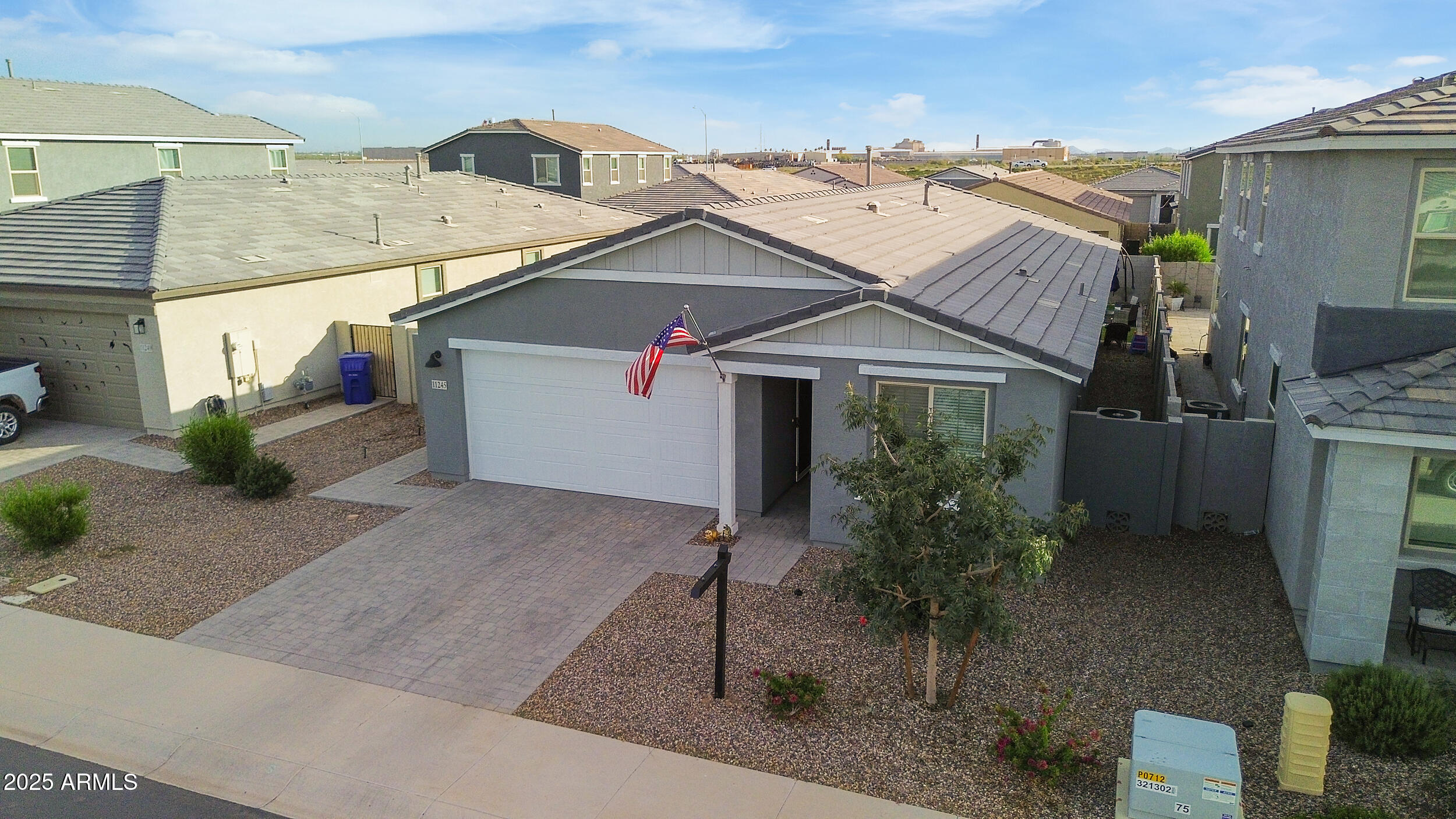 11245 E UPTON Avenue