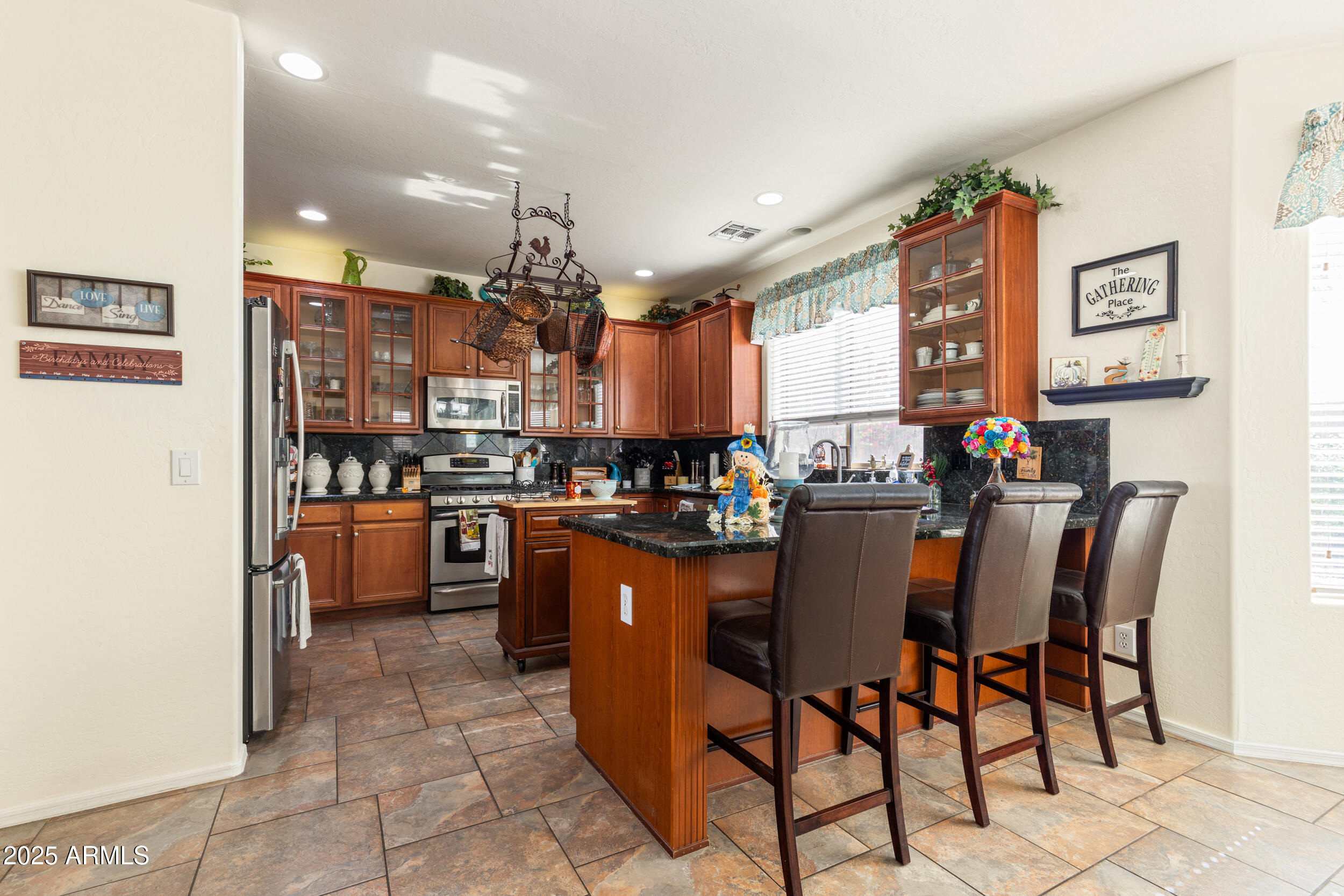 2821 E NUNNELEY Road