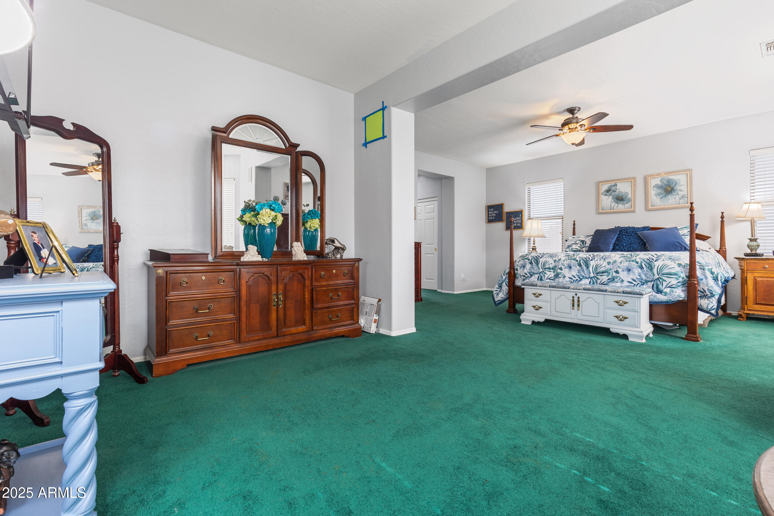 2821 E NUNNELEY Road