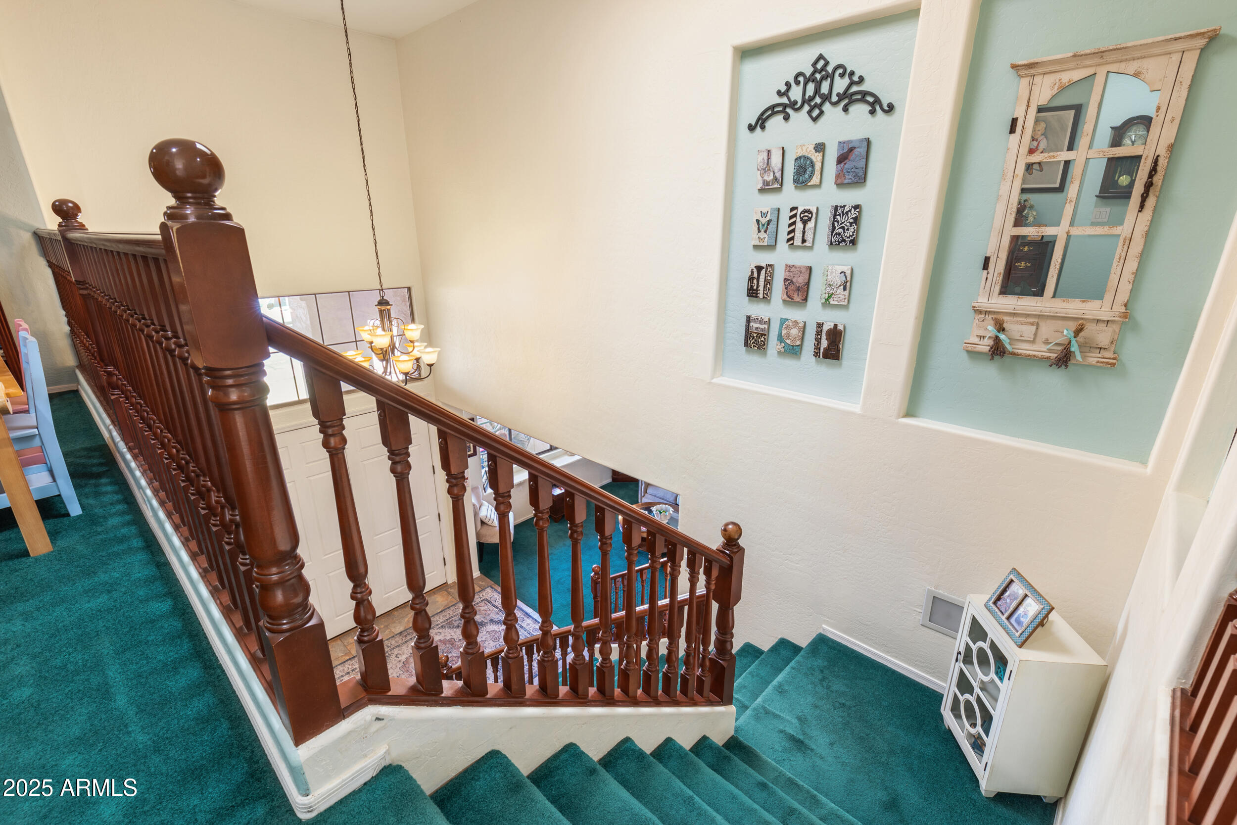 2821 E NUNNELEY Road