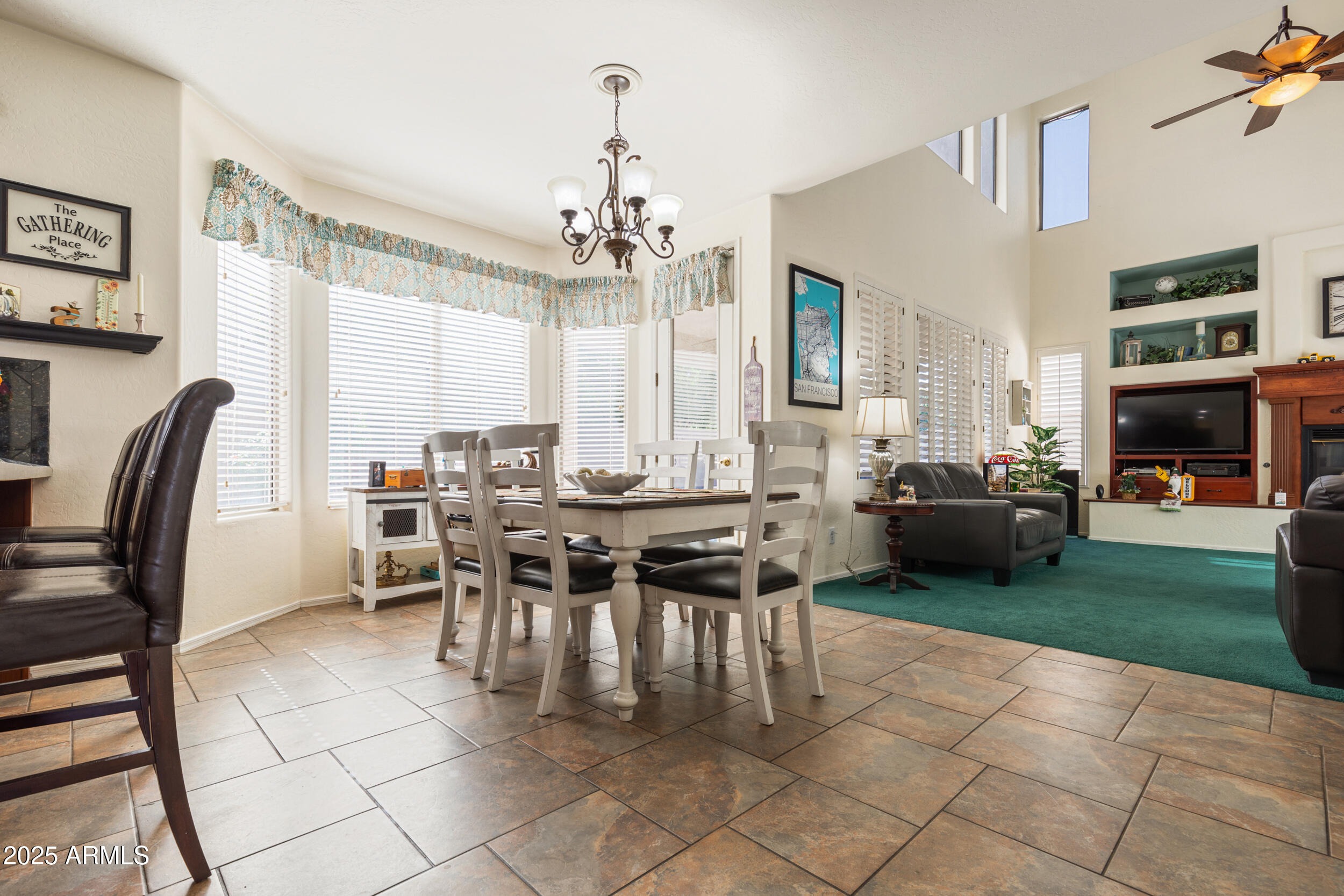 2821 E NUNNELEY Road