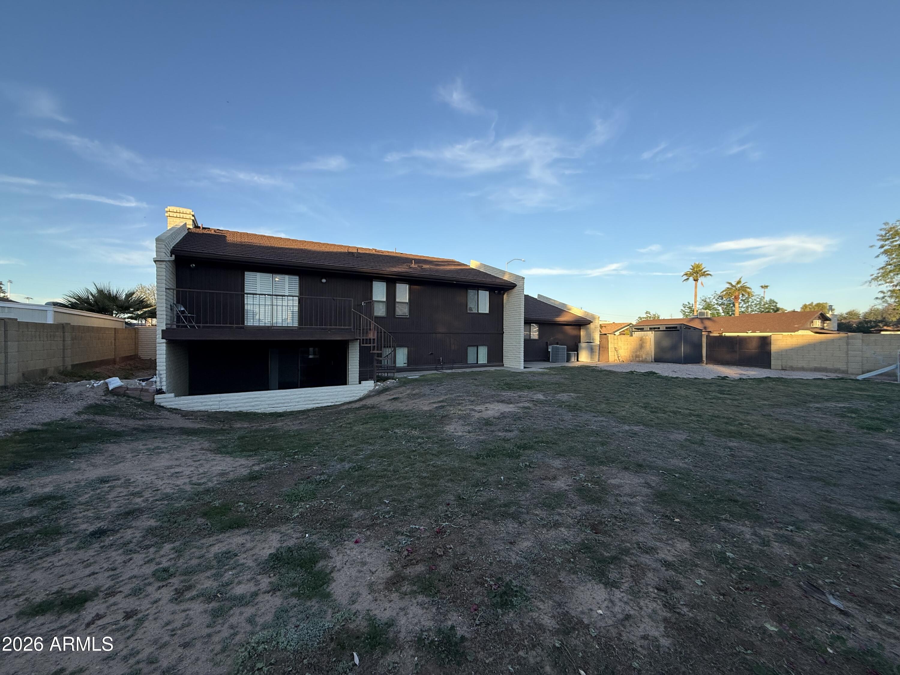 1753 E GABLE Avenue