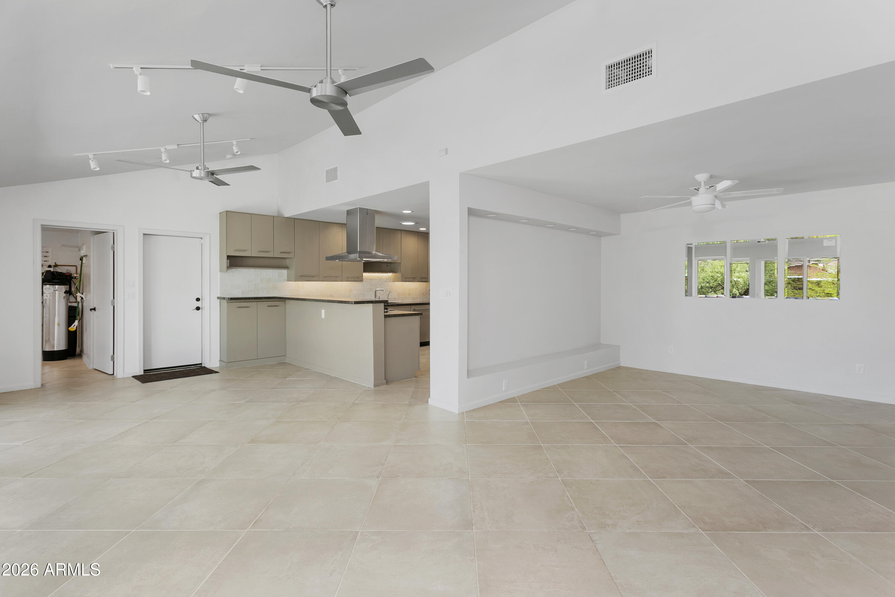 35 E PAPAGO Drive