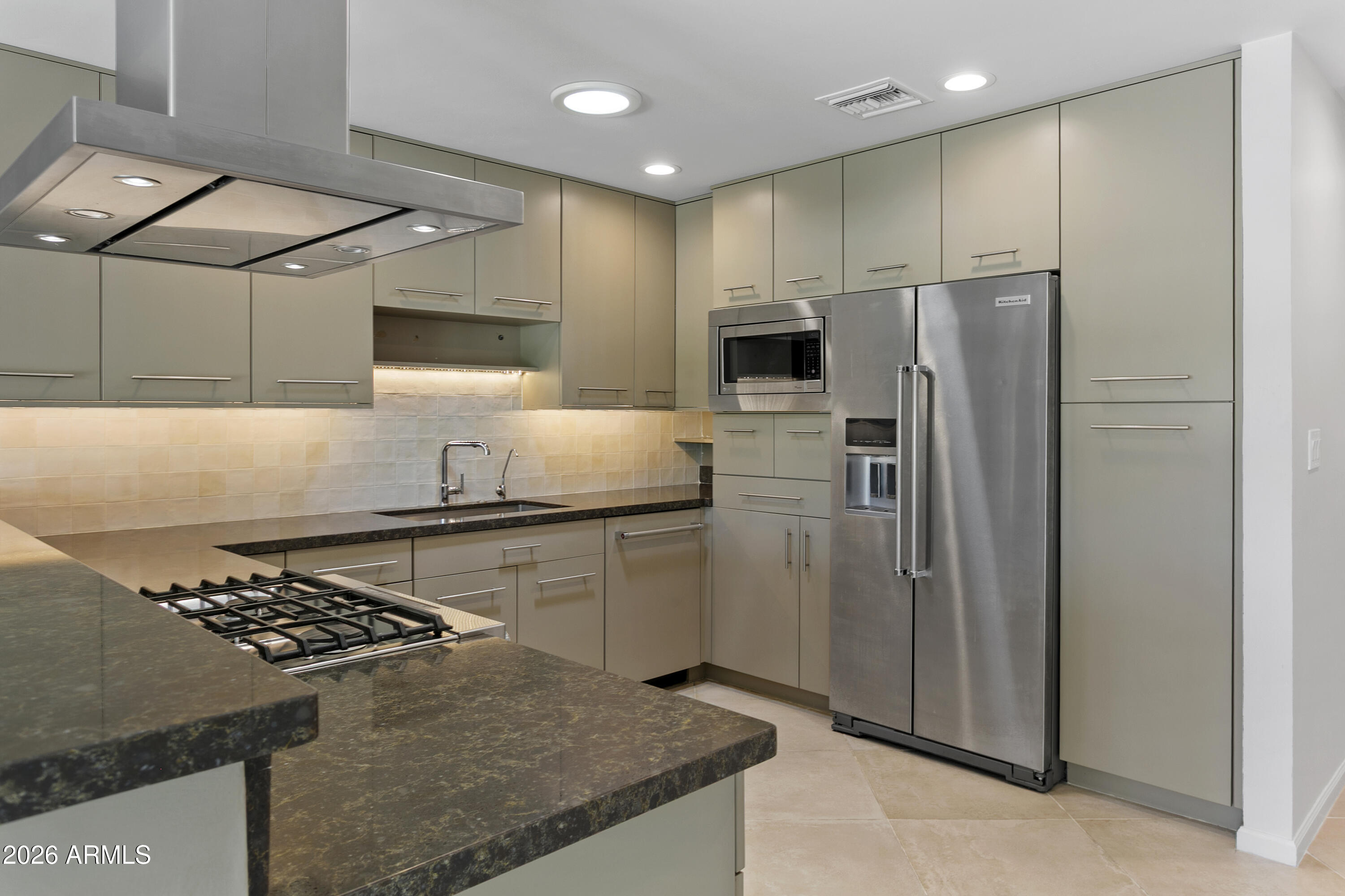 35 E PAPAGO Drive