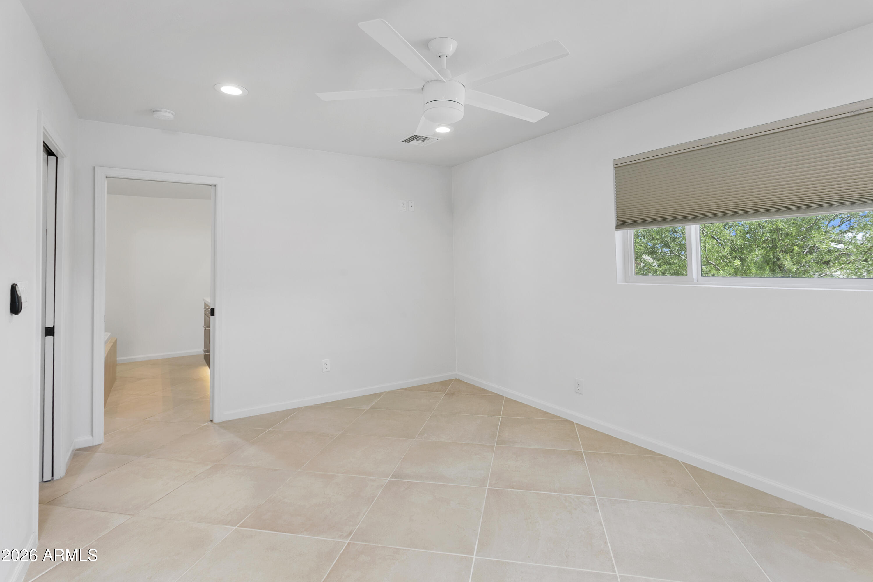 35 E PAPAGO Drive