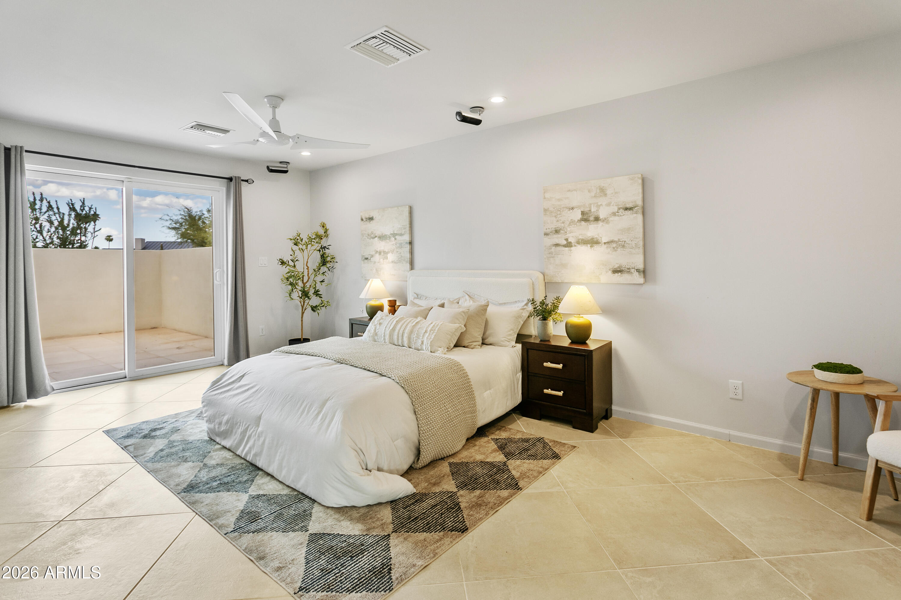 35 E PAPAGO Drive