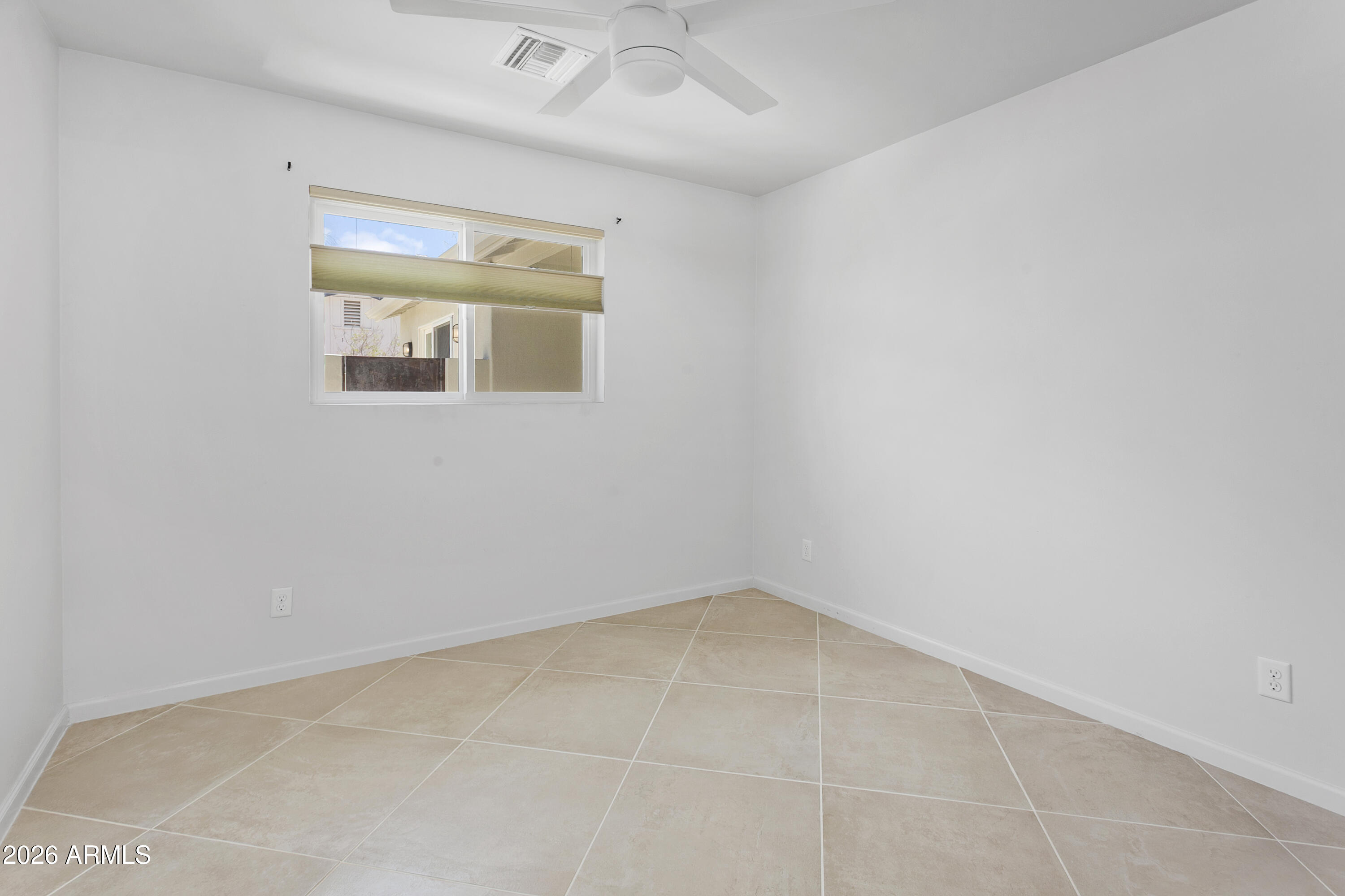 35 E PAPAGO Drive