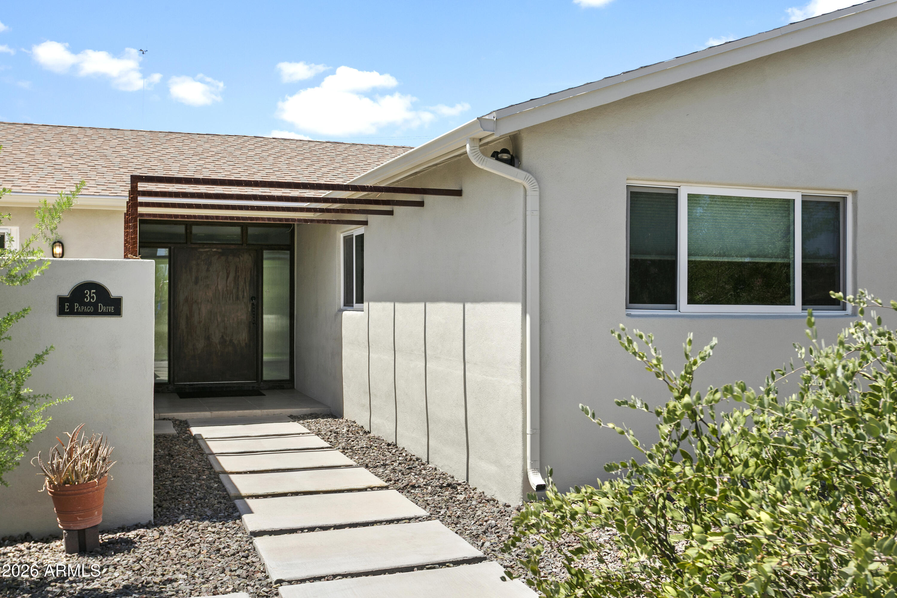 35 E PAPAGO Drive