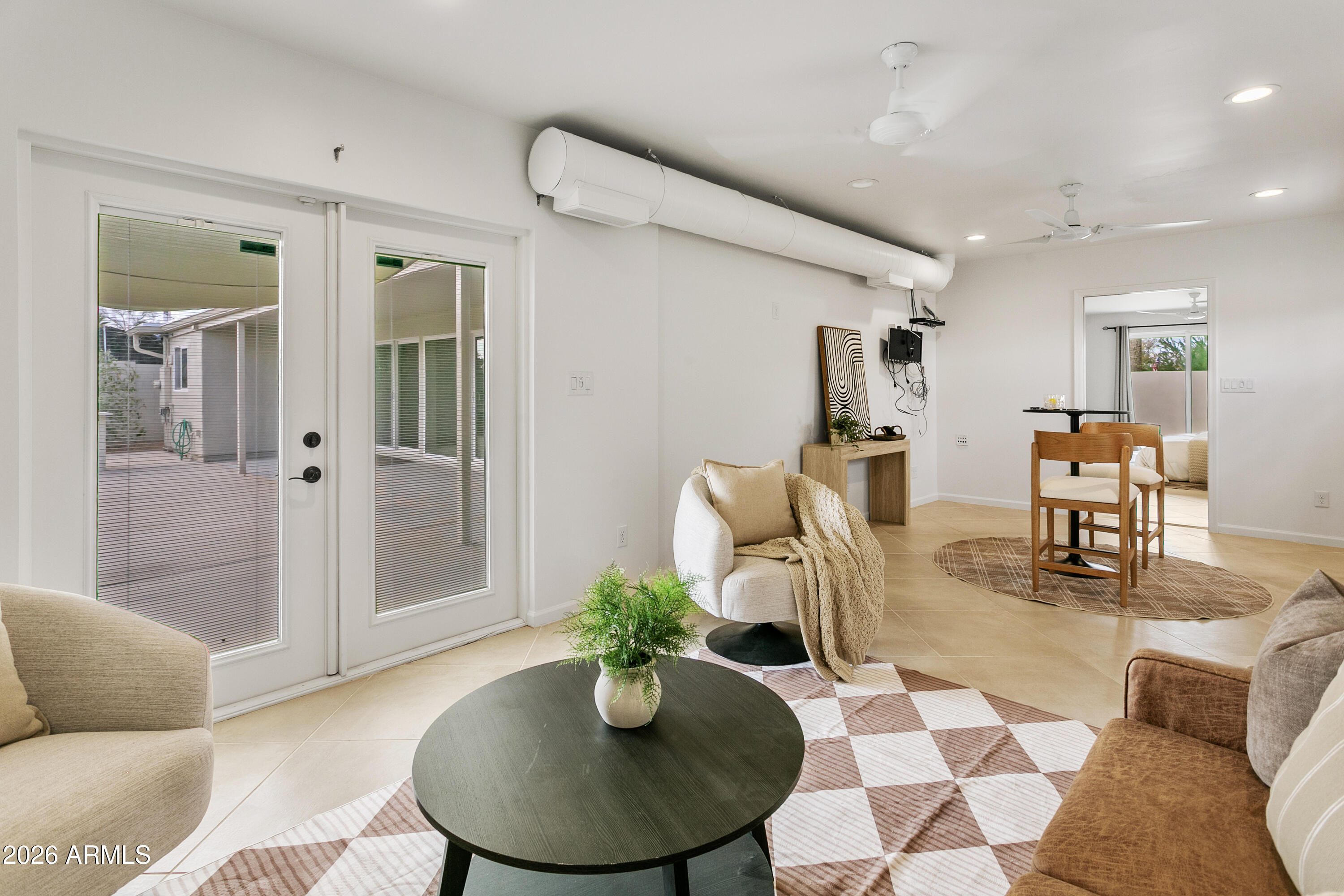 35 E PAPAGO Drive