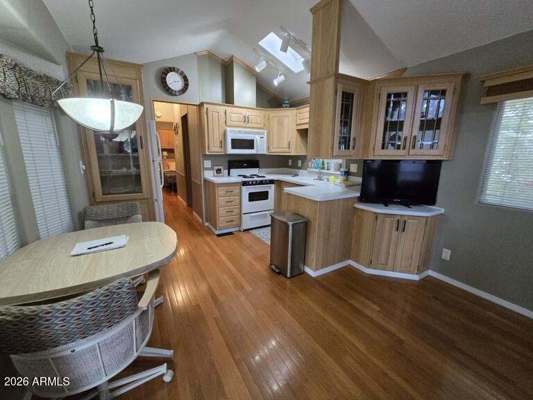 2800 S WHITE MOUNTAIN Road 120