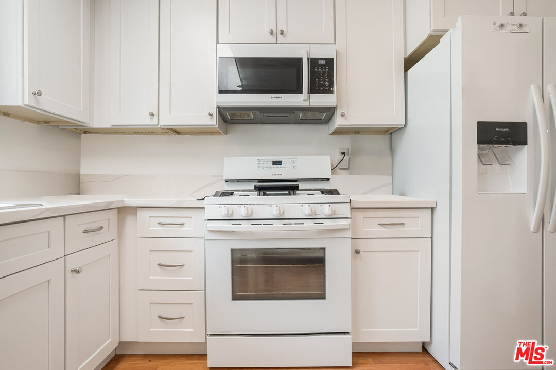 5245 Coldwater Canyon Ave Unit: C