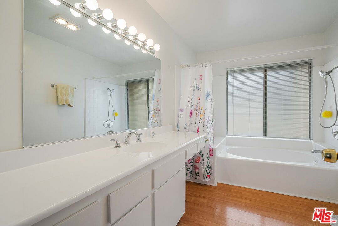 5245 Coldwater Canyon Ave Unit: C