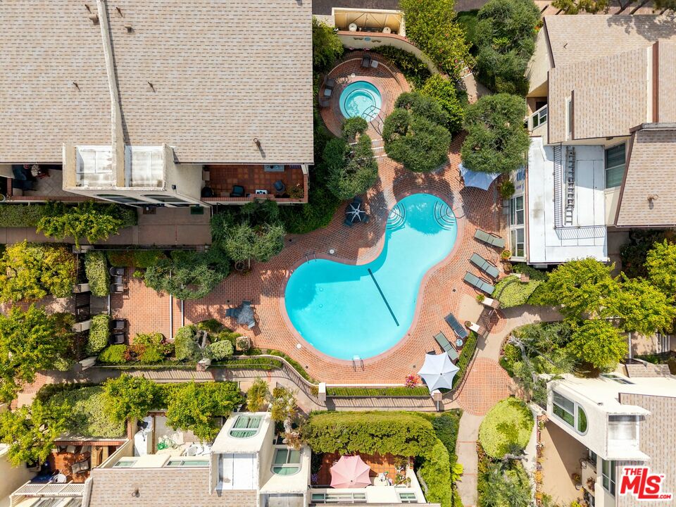 5245 Coldwater Canyon Ave Unit: J