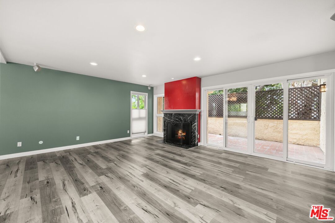 5245 Coldwater Canyon Ave Unit: J