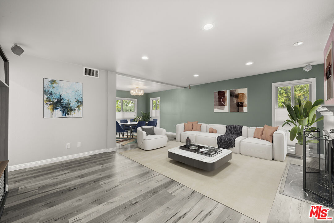 5245 Coldwater Canyon Ave Unit: J