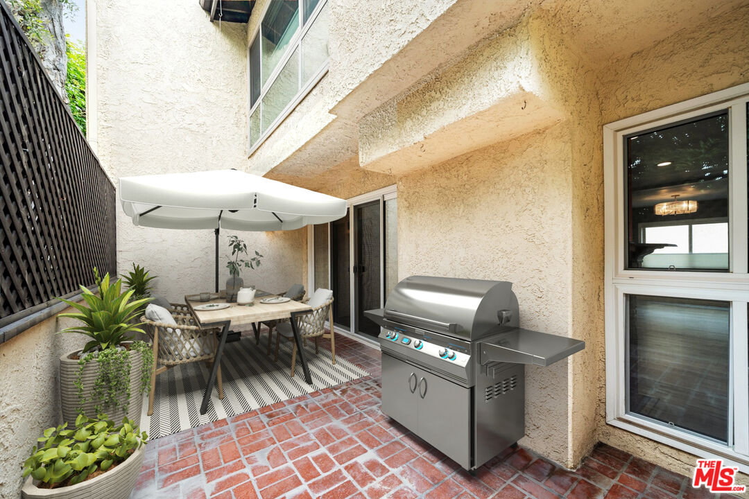 5245 Coldwater Canyon Ave Unit: J