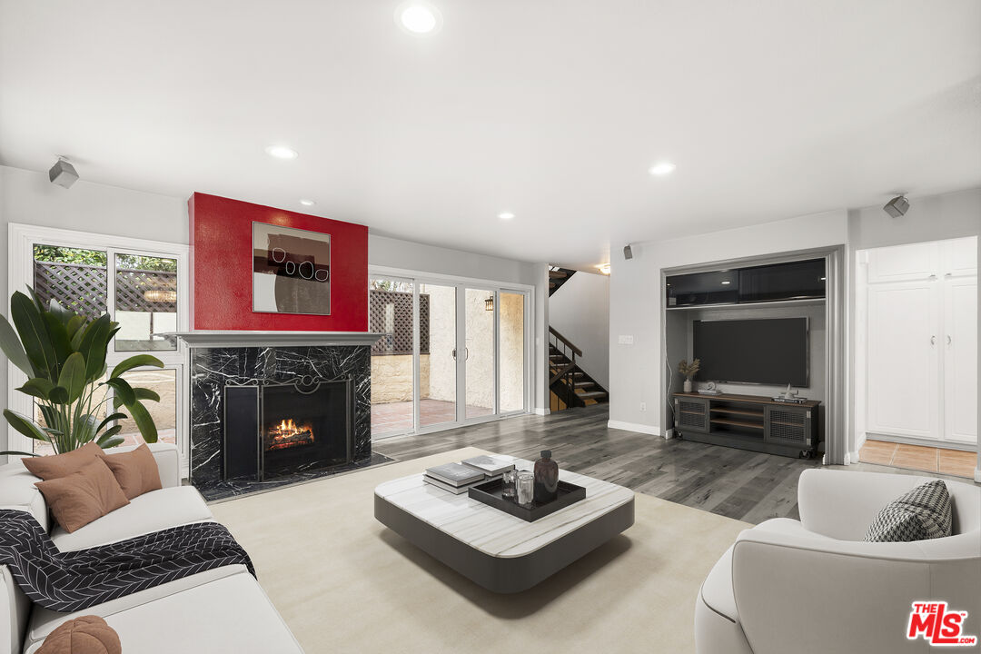 5245 Coldwater Canyon Ave Unit: J