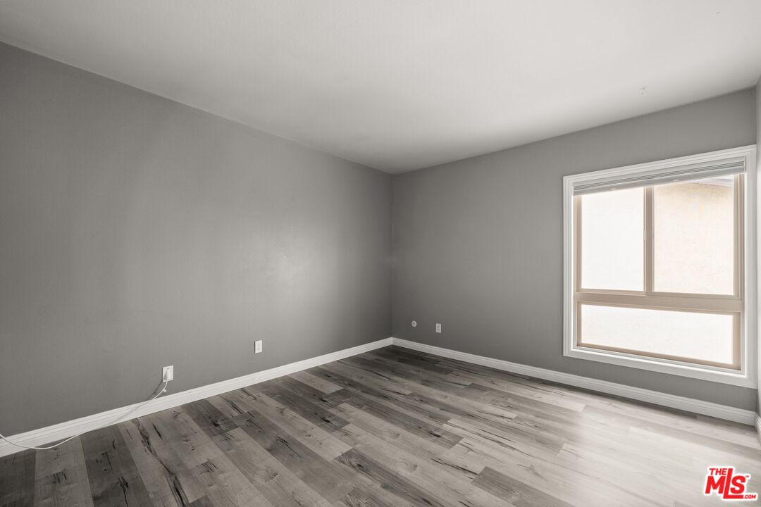 5245 Coldwater Canyon Ave Unit: J