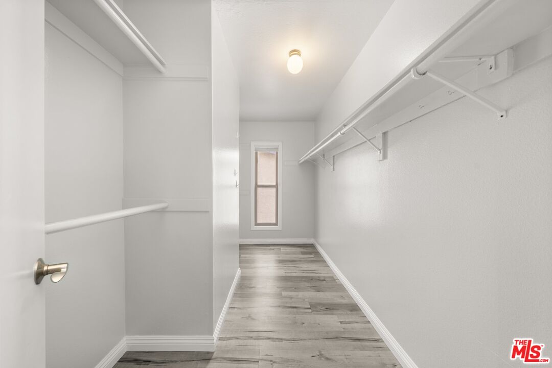 5245 Coldwater Canyon Ave Unit: J