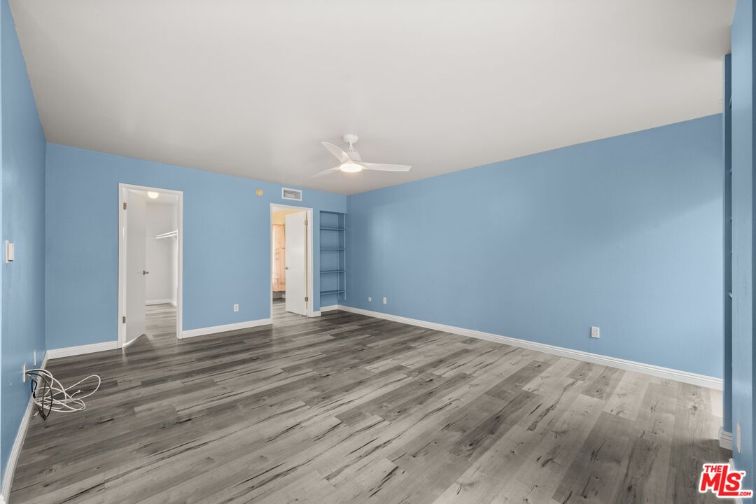 5245 Coldwater Canyon Ave Unit: J