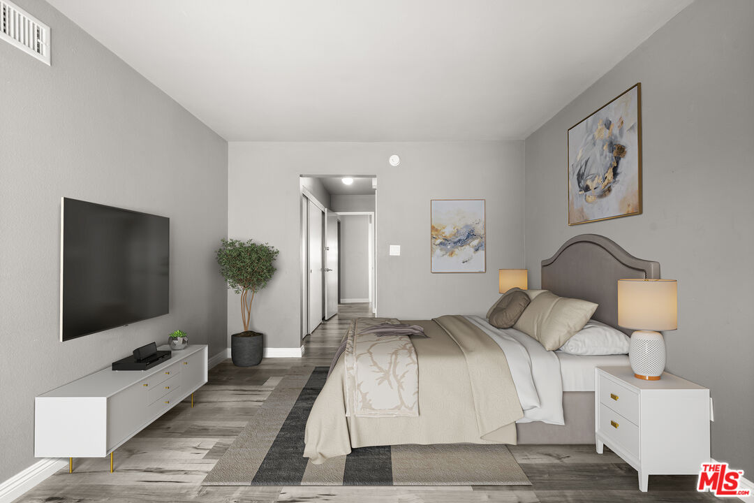5245 Coldwater Canyon Ave Unit: J