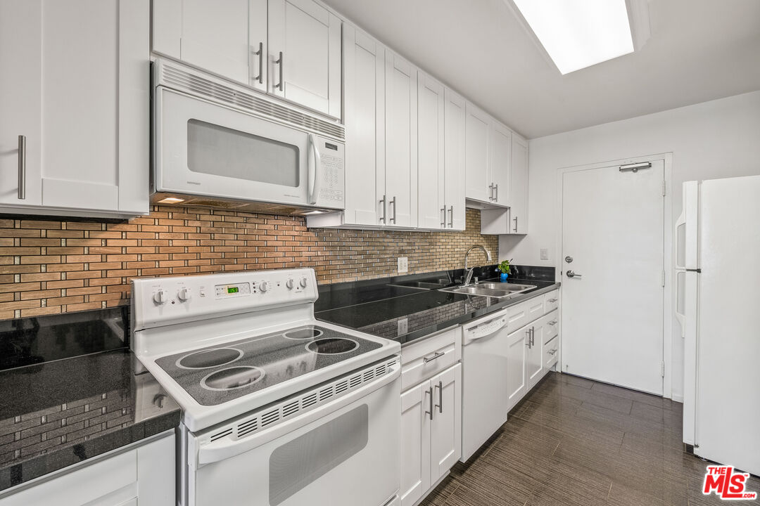 14506 Benefit St Unit: 103
