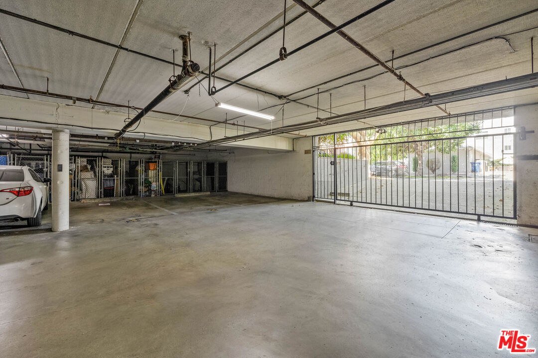 14506 Benefit St Unit: 103