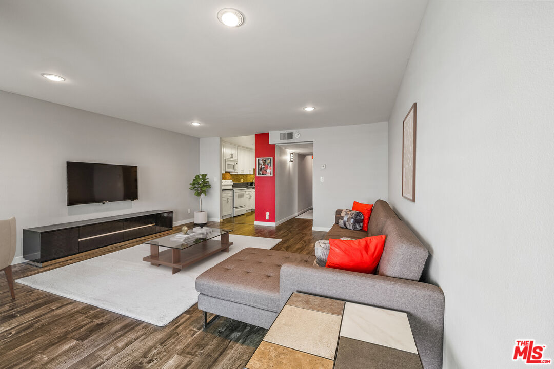 14506 Benefit St Unit: 103